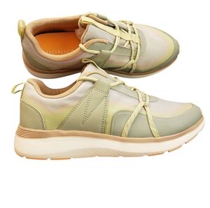 Vionic Autsyn Sneaker Size 10 WIDE